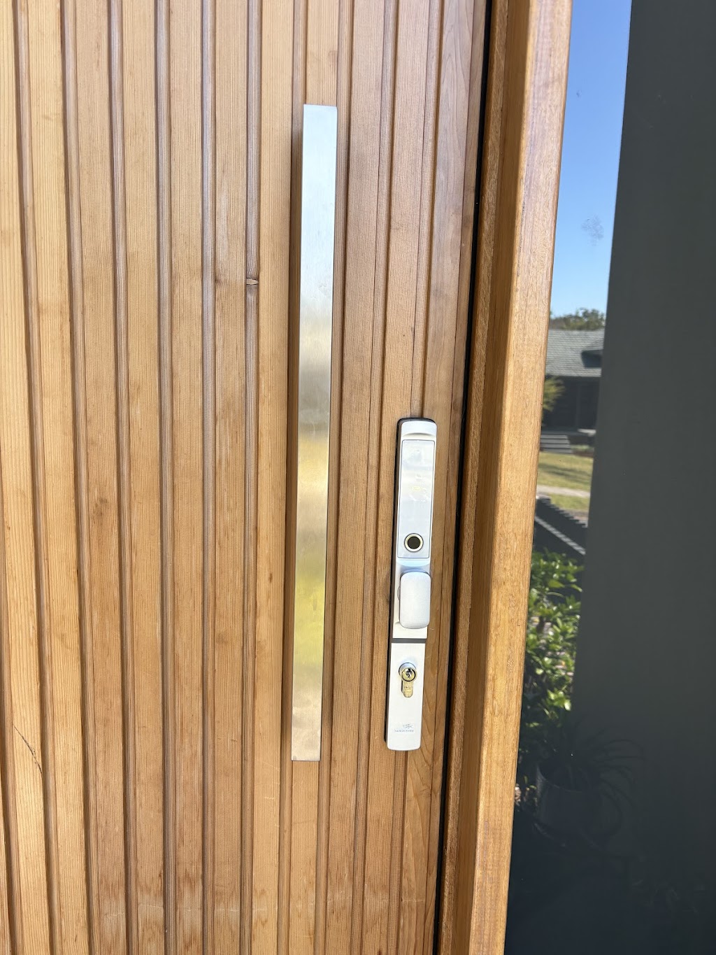 Lockbiz Locksmiths | 64 Porters Rd, Kenthurst NSW 2156, Australia | Phone: 0455 331 405