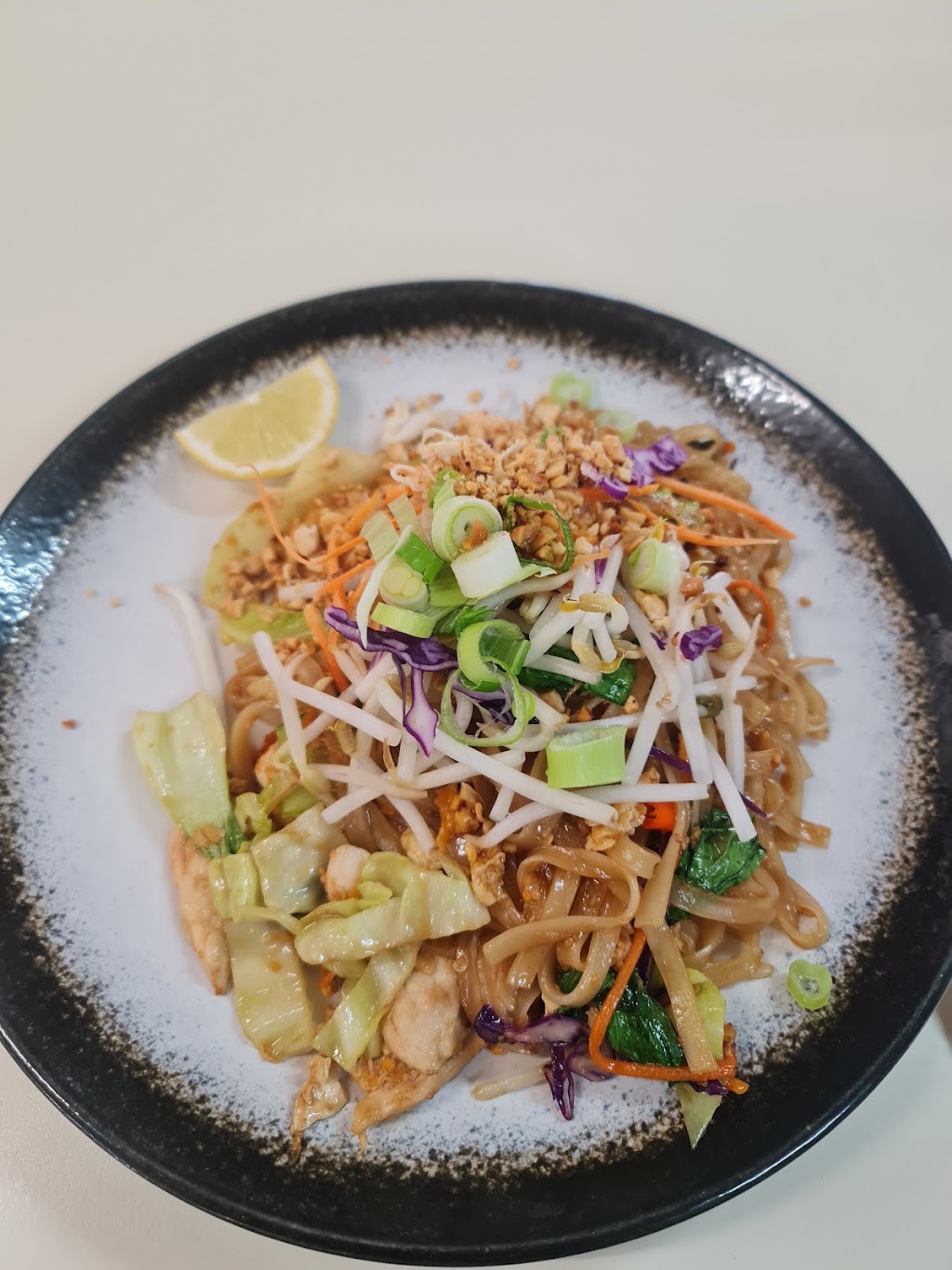 Full Moon Cafe and Thai Restaurant | 85B Roberts St, Norseman WA 6443, Australia | Phone: 0455 258 799