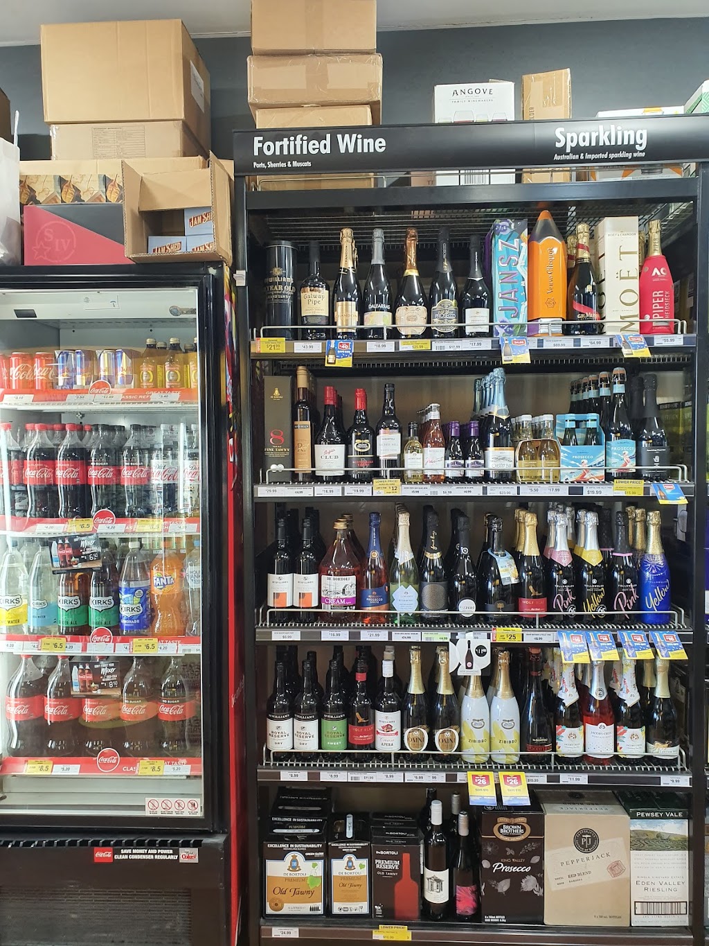 Bottlemart Eight Mile Plains | liquor store | 218 Padstow Rd, Eight Mile Plains QLD 4113, Australia | 0738414902 OR +61 7 3841 4902