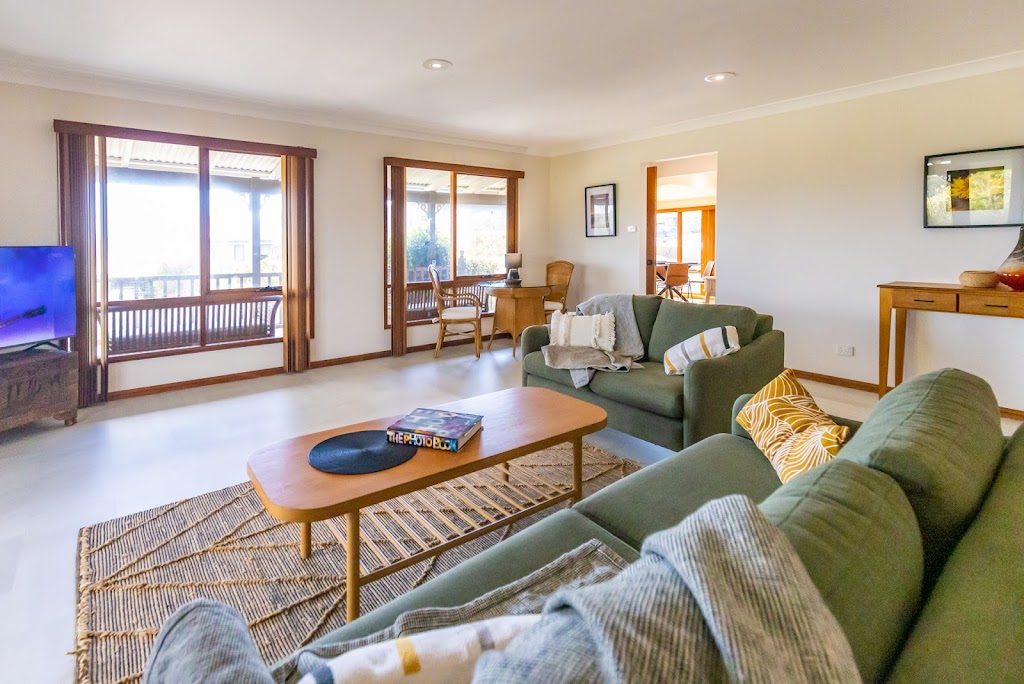 Dalmeny Beach House | 9 Dulling St, Dalmeny NSW 2546, Australia | Phone: 0425 370 716