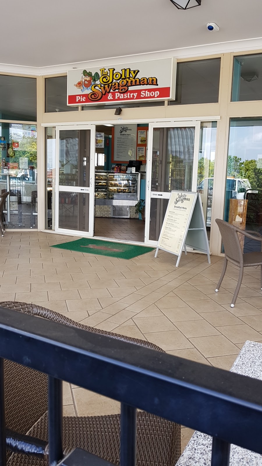 Jolly Swagman Cafe | cafe | 664 Miles Platting Rd, Rochedale QLD 4123, Australia | 0732198566 OR +61 7 3219 8566