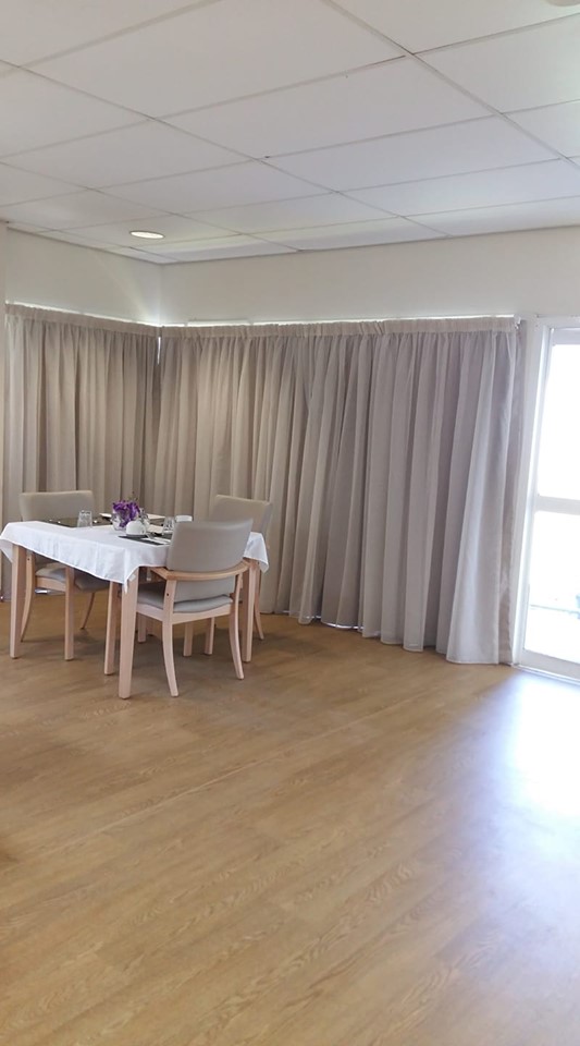 Bowen Curtains and Blinds | home goods store | 29 Thomas St, Bowen QLD 4805, Australia | 0747863797 OR +61 7 4786 3797