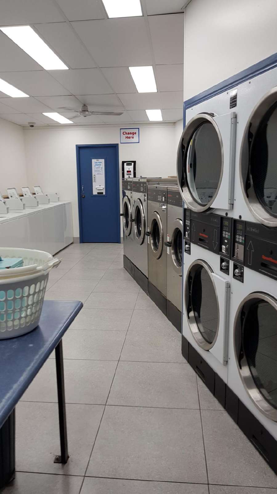 Acacia Ridge 24 Hour Laundromat | 1227 Beaudesert Rd, Acacia Ridge QLD 4110, Australia | Phone: (07) 3299 1459