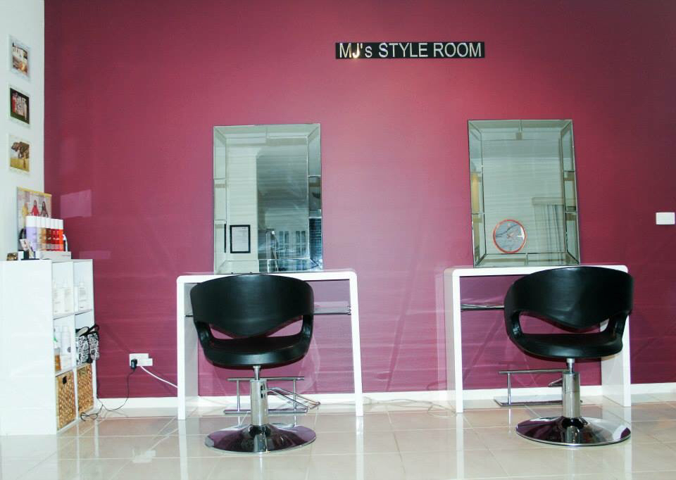MJs Style Room | hair care | 17 The Broadway, Caroline Springs VIC 3023, Australia | 0488770033 OR +61 488 770 033