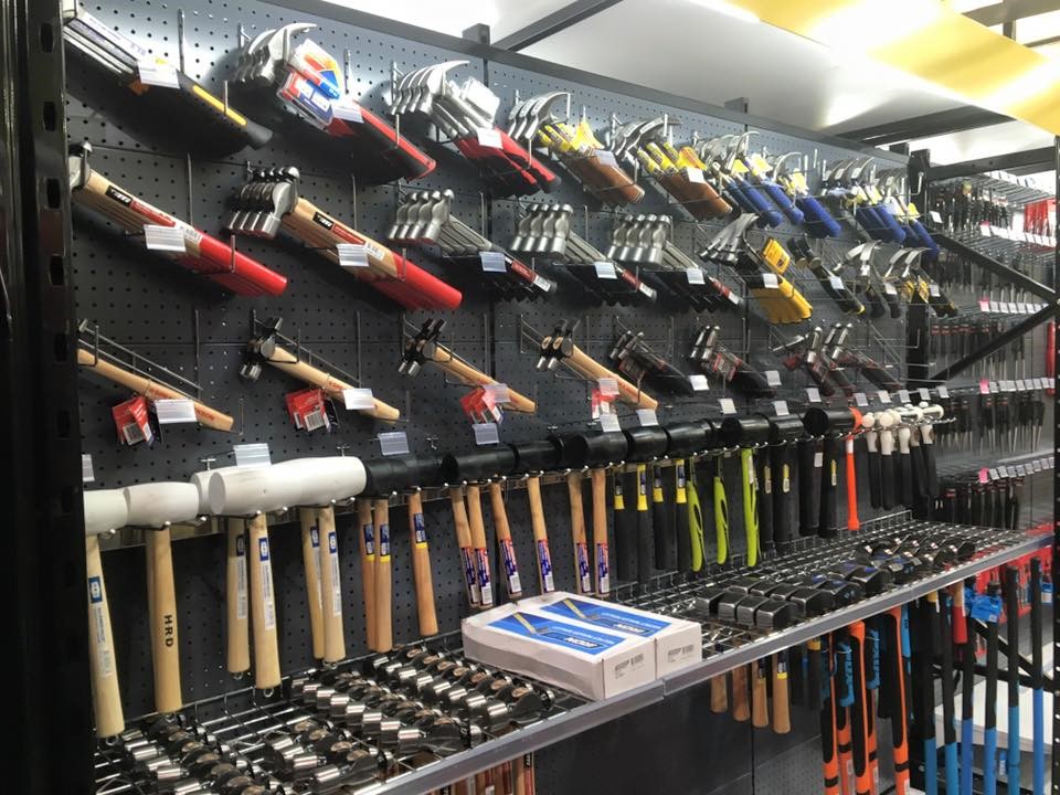 Total Tools Springwood | hardware store | 3439 Pacific Hwy, Springwood QLD 4127, Australia | 0730782626 OR +61 7 3078 2626