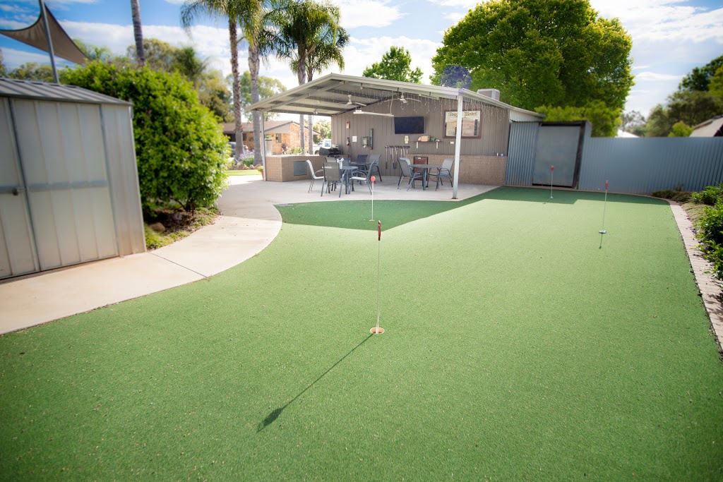 Golfers Lodge Motel | 71-73 Hume St, Corowa NSW 2646, Australia | Phone: (02) 6033 1366