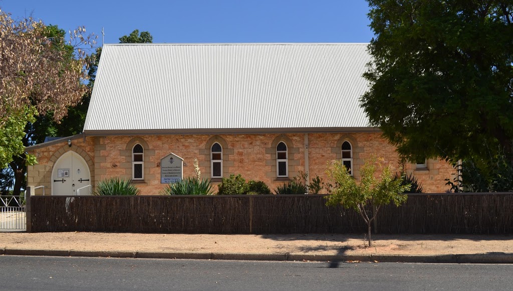 Anglican Church and hall | church | 11 Edward St, Loxton SA 5333, Australia