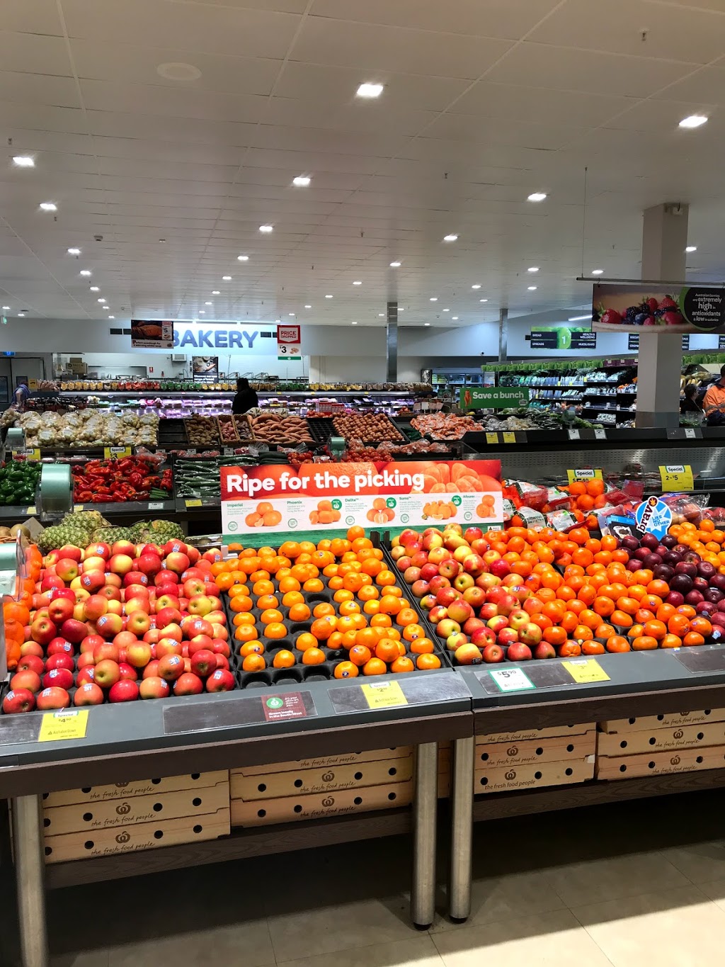 Woolworths Geraldton | supermarket | 54 Sanford St, Geraldton WA 6530, Australia | 0899608200 OR +61 8 9960 8200
