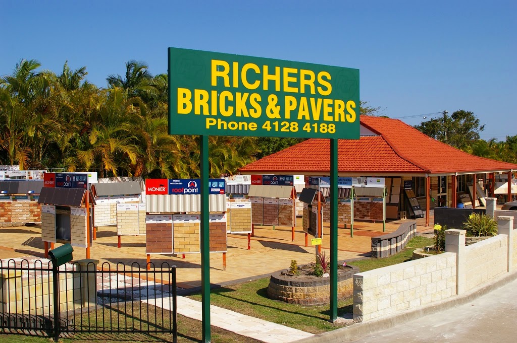 Richers Bricks & Pavers | 33 Old Maryborough Rd, Pialba QLD 4655, Australia | Phone: (07) 4128 4188