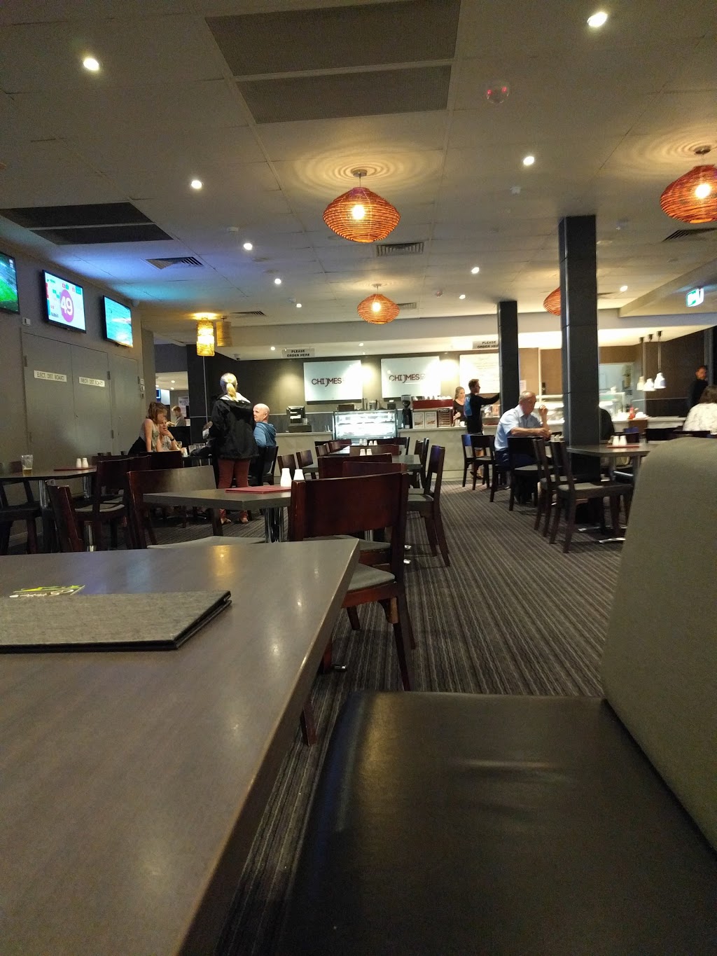 Avoca Beach Bowling and Recreation Club | Avoca Dr & Townsend Ave, Avoca Beach NSW 2251, Australia | Phone: (02) 4356 2200