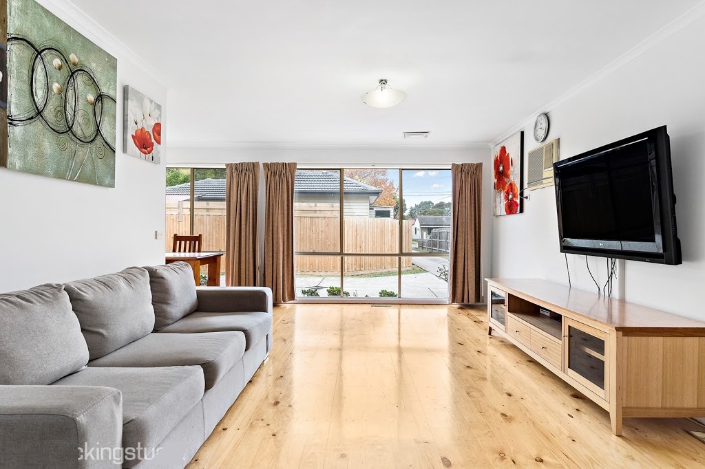 The House Maroondah 3 Bedroom | lodging | 1/8 Browning St, Kilsyth VIC 3137, Australia | 0451316388 OR +61 451 316 388