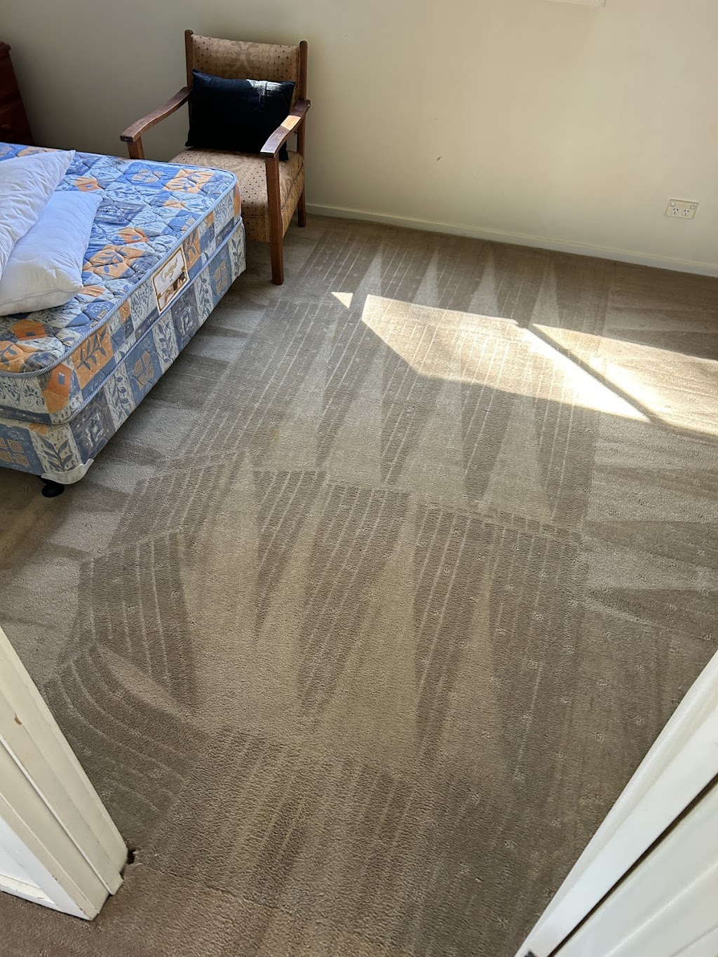 KerCom Cleaning | 21 Redgum Dr, Kerang VIC 3579, Australia | Phone: 0400 521 962