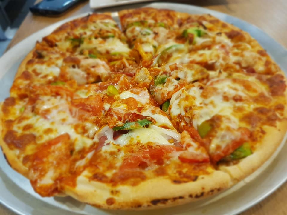 GGs Pizza | meal takeaway | Shop 13/81-125 Princes Hwy, Dandenong South VIC 3175, Australia | 0387384738 OR +61 3 8738 4738