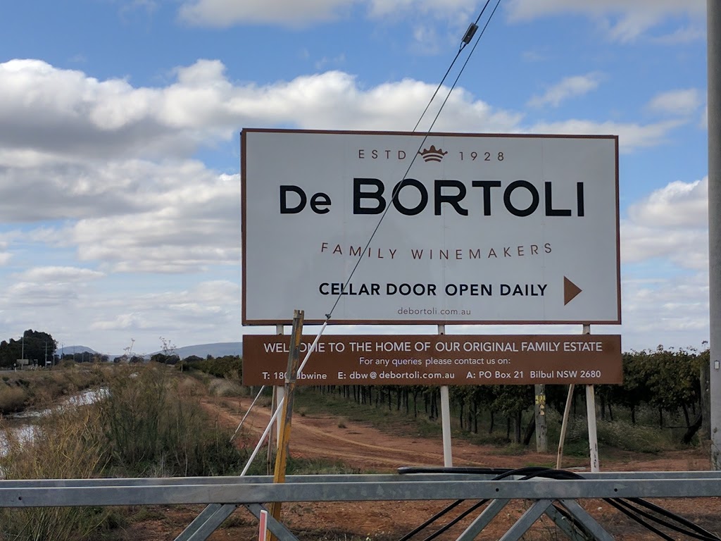 De Bortoli Wines, Riverina | De Bortoli Road, Bilbul NSW 2680, Australia | Phone: (02) 6966 0100