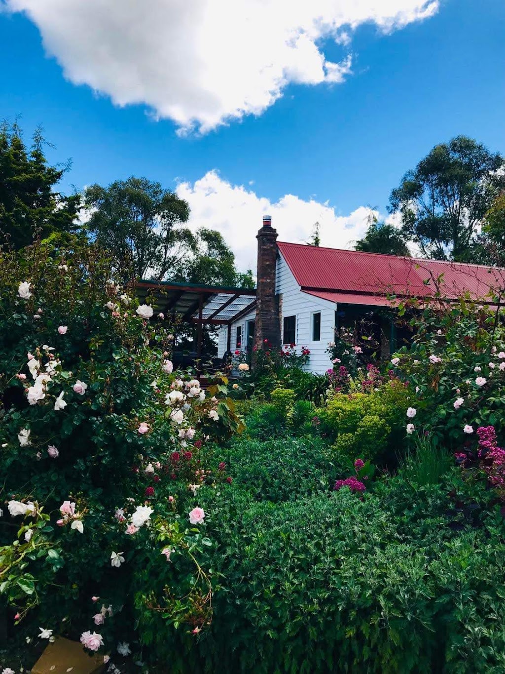 Red Hill Cottage, Walcha NSW Australia | lodging | 272 Aberbaldie Rd, Walcha NSW 2354, Australia | 0456373113 OR +61 456 373 113
