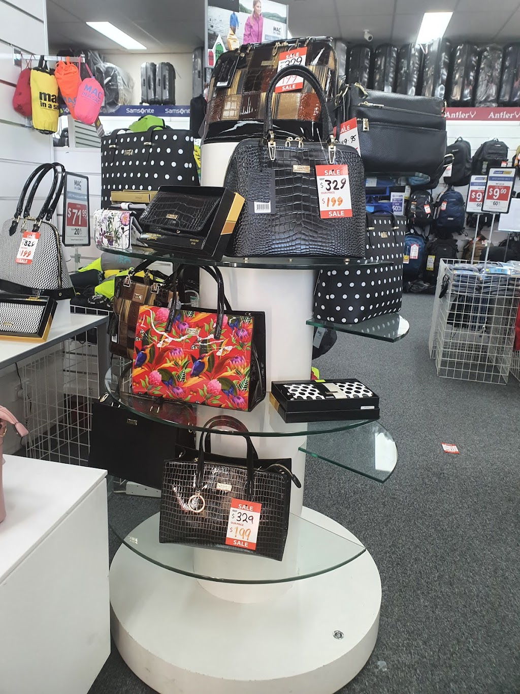 Bags To Go Fyshwick (Megastore) | 2/76 Gladstone St, Fyshwick ACT 2609, Australia | Phone: (02) 6189 2284