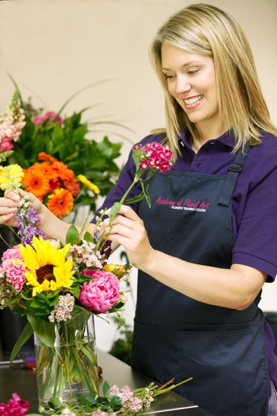 Academy of Floral Art | florist | 72 Singleton Rd, Wisemans Ferry NSW 2775, Australia | 0296539651 OR +61 2 9653 9651
