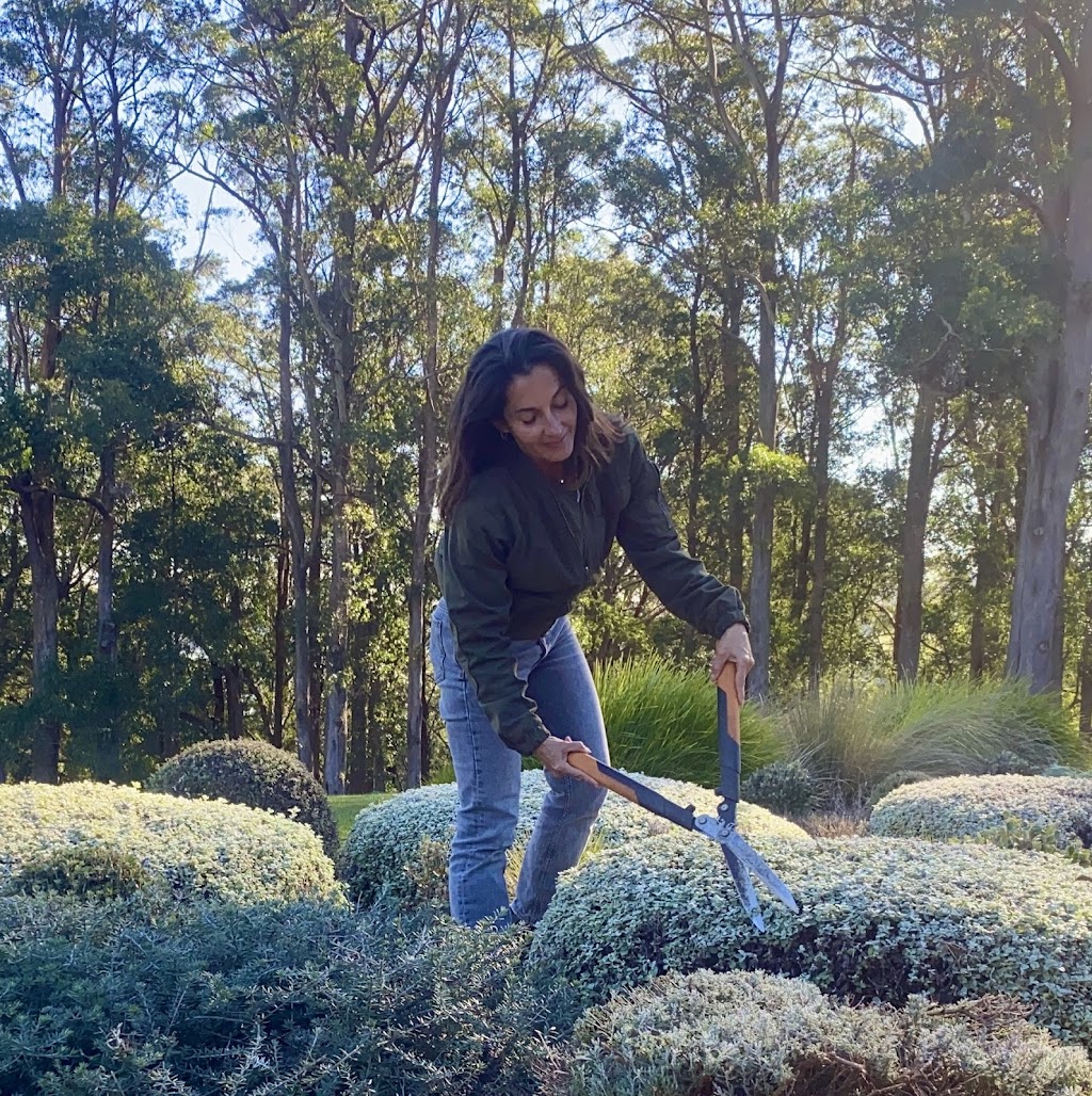 CMB Creative Gardens | 3 Mackeys Ln, Robertson NSW 2577, Australia | Phone: 0401 949 878