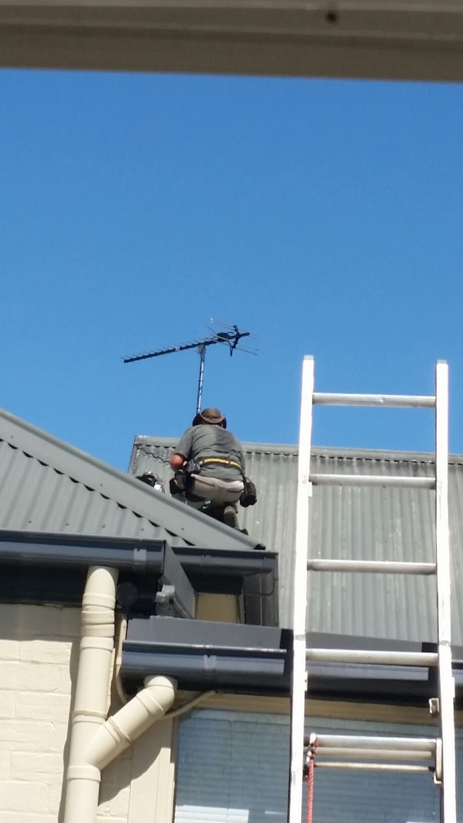 Sight and Sound Connections TV Antenna Installation Service | 5 Lakeside Dr, Mount Hunter NSW 2570, Australia | Phone: 0418 288 531