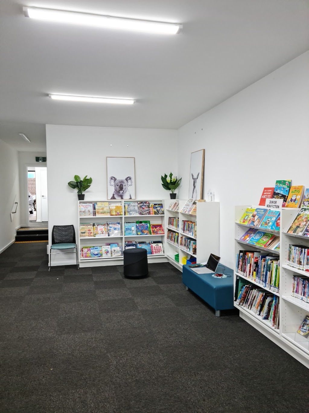 San Remo Library | library | 92 Back Beach Rd, San Remo VIC 3925, Australia | 0359522842 OR +61 3 5952 2842