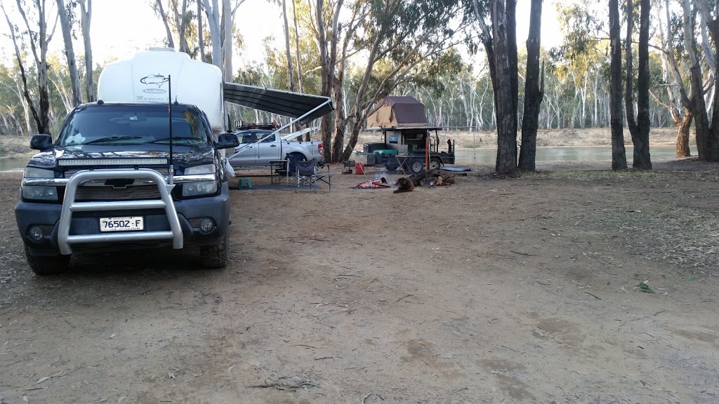 Little Bruces Track | campground | Little Bruces Track, Yarrawonga VIC 3730, Australia