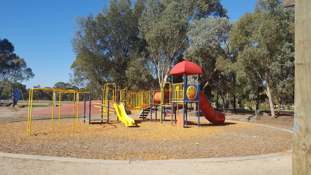 Norris Bank Parklands | park | 135 McLeans Rd, Bundoora VIC 3083, Australia | 0394010539 OR +61 3 9401 0539