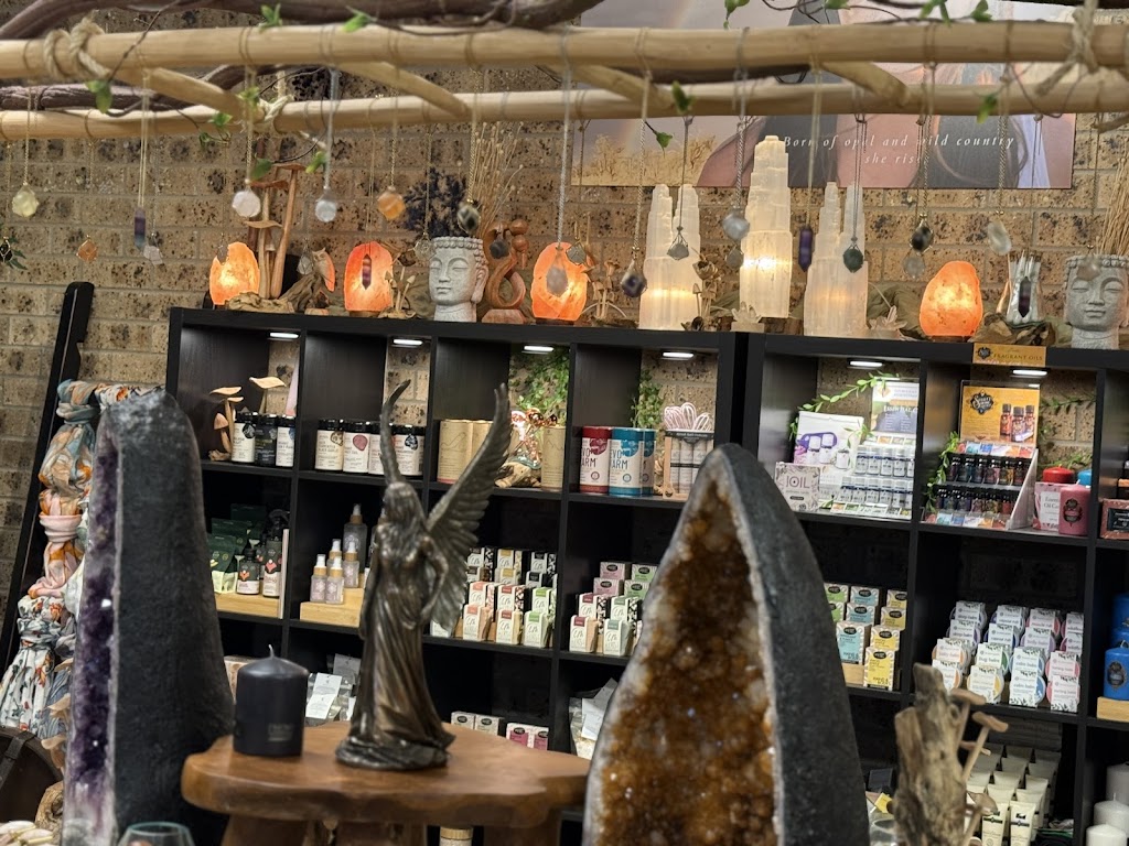 Enlightening Ridge Opal Queen Emporium | 48a Morilla St, Lightning Ridge NSW 2834, Australia | Phone: (02) 6829 0086