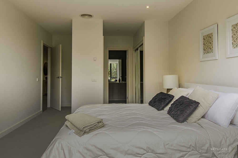 1 Pebble Place | lodging | 1 Pebble Pl, Torquay VIC 3228, Australia | 0419805465 OR +61 419 805 465