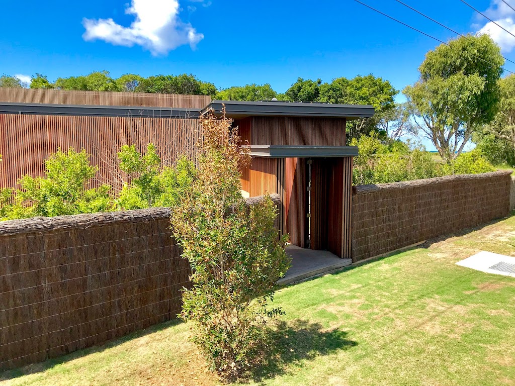 Byron Bay Brushwood Fencing | 2 Ironbark Ave, Byron Bay NSW 2481, Australia | Phone: 0419 692 155