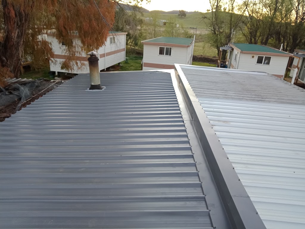 On top guttering | 9 Carolina Cres, Mudgee NSW 2850, Australia | Phone: 0435 120 076