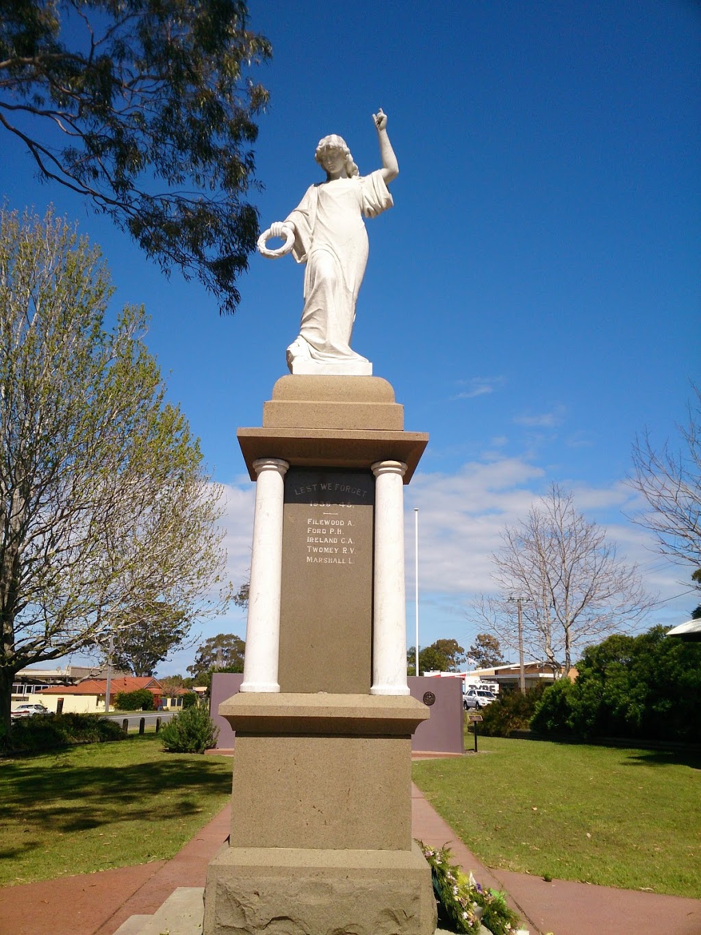 Laurie Memorial Park | park | Laurieton NSW 2443, Australia
