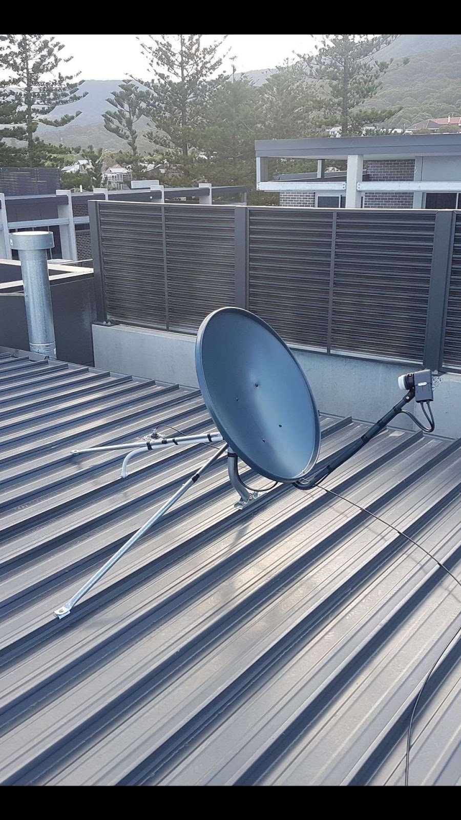 Aussi Antenna Nowra - Digital TV Antenna Installation & Repairs |  | Servicing Nowra, Bomaderry, Berry, Illaroo, Tapitalle, Bangalee, Burrier Gerroa, Hyams Beach, Kiama, Shellharbour, Port Kemla, Wollongong, Illawarra Yalwal, Terara, Pyree, Numbaa, Back Forest, Meroo Meadow, 57 Sydney Ave, Callala Bay NSW 2540, Australia | 0418262925 OR +61 418 262 925