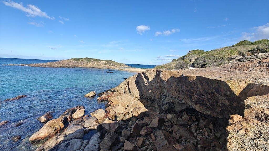 Bournda Island | 5WHR+4H, Bournda NSW 2548, Australia | Phone: 1300 072 757