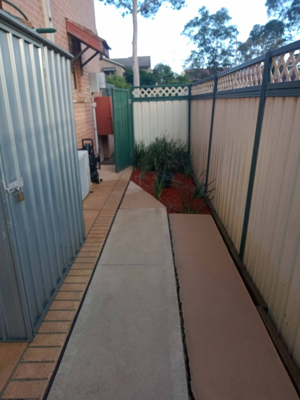 Western Lawn Care |  | 27-29 Albert St, Werrington NSW 2747, Australia | 0434221416 OR +61 434 221 416