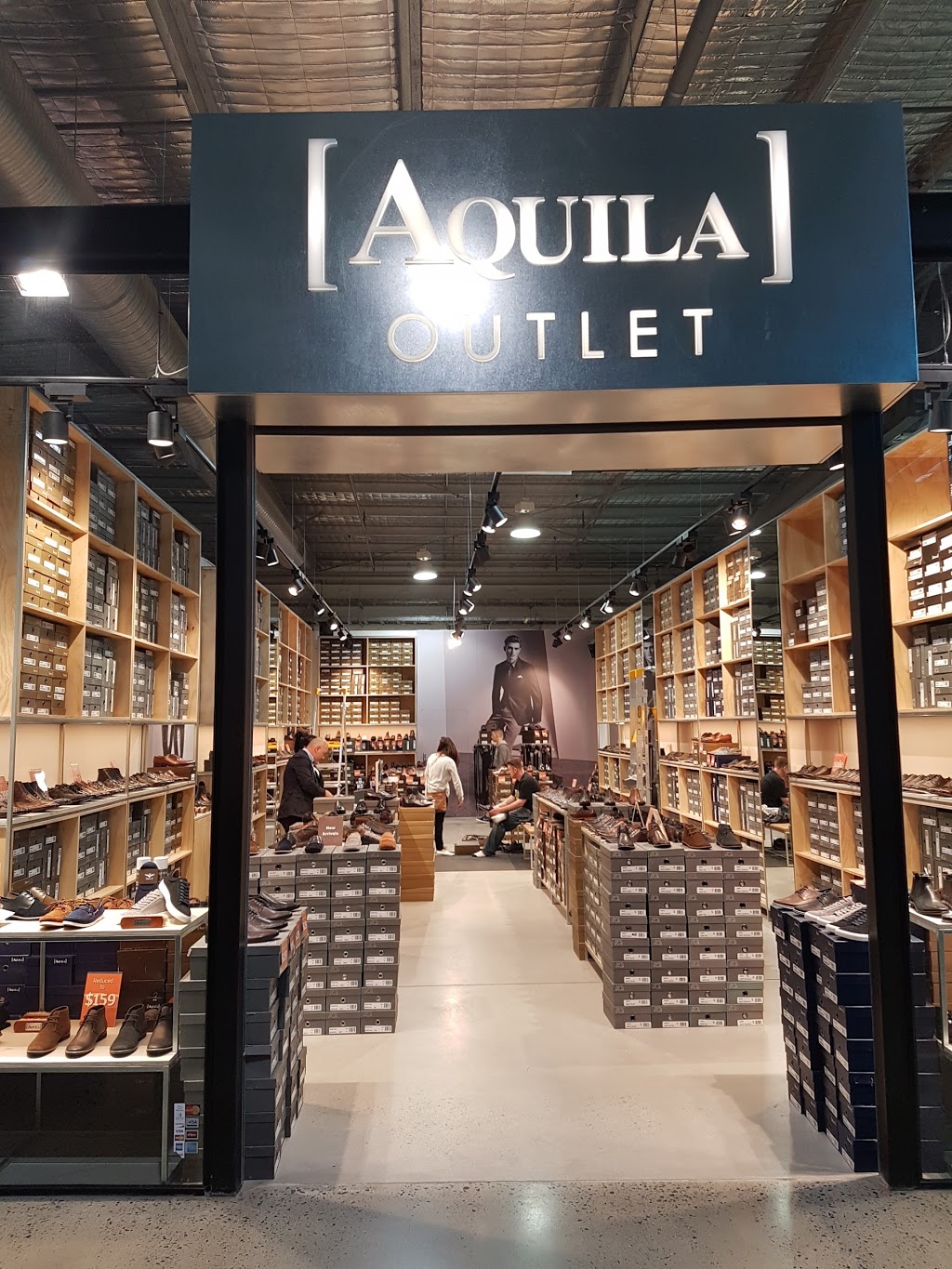 Aquila | shoe store | 100 Bulla Rd, Essendon Fields VIC 3041, Australia | 0399377228 OR +61 3 9937 7228
