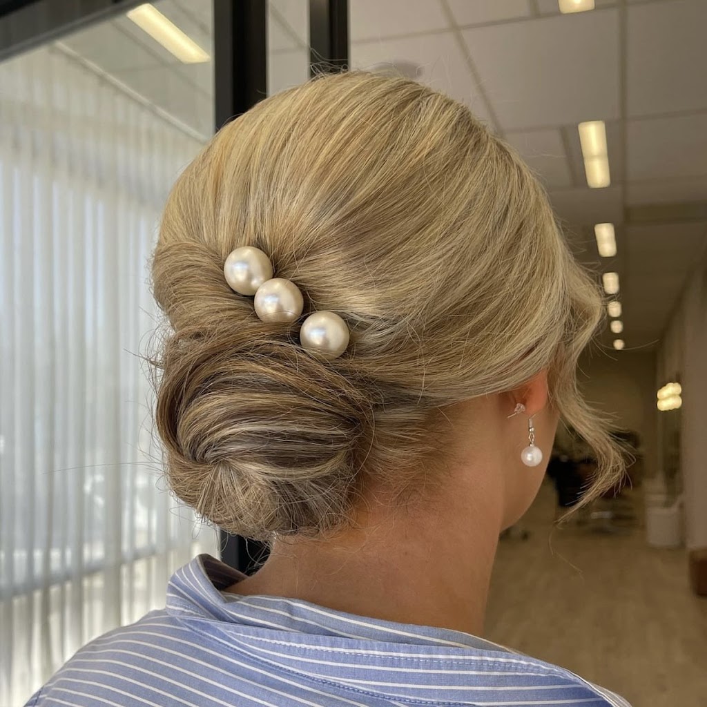 Madison Jane Hair | 22 Bridge St W, Benalla VIC 3672, Australia | Phone: 0490 240 534