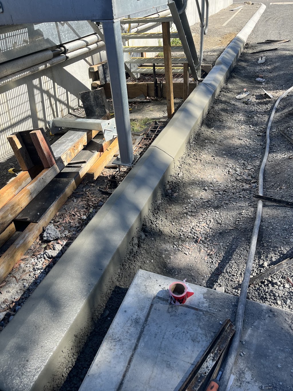 Harros concreting and resurfacing | Wilson Dr, Hill Top NSW 2575, Australia | Phone: 0403 415 431