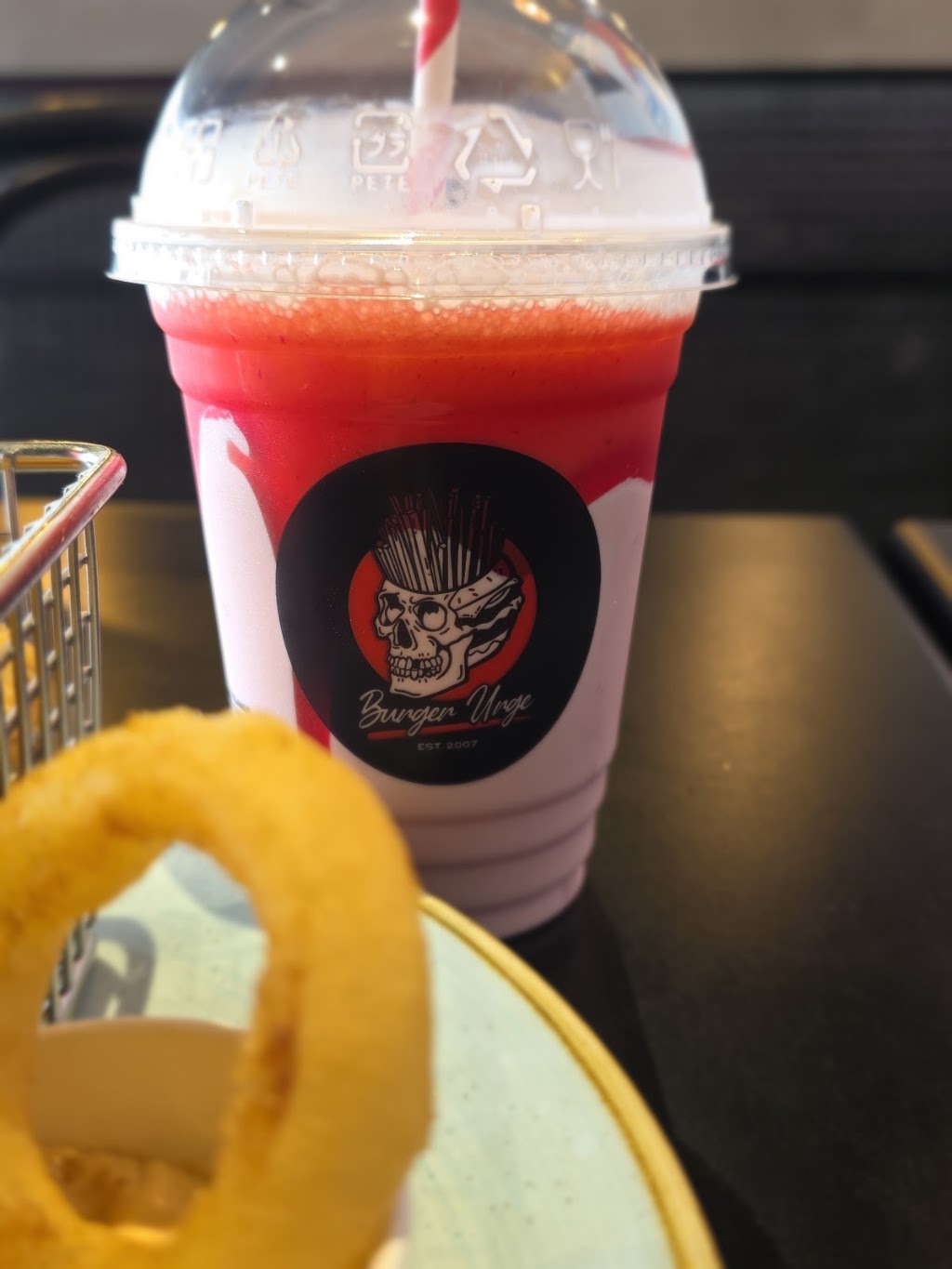 Burger Urge (Andergrove) | Village Shopping Centre, 1/23 Oak St, Andergrove QLD 4740, Australia | Phone: (07) 4962 3002