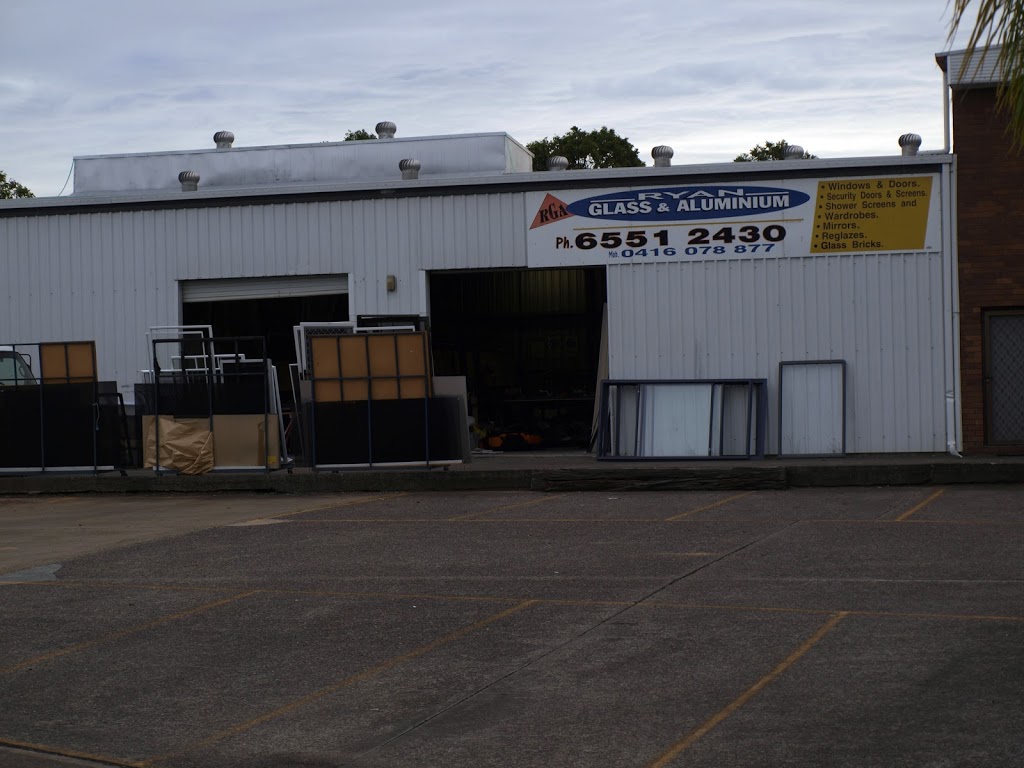 Ryan Glass & Aluminium | 13 Grey Gum Rd, Taree NSW 2430, Australia | Phone: (02) 6551 2430