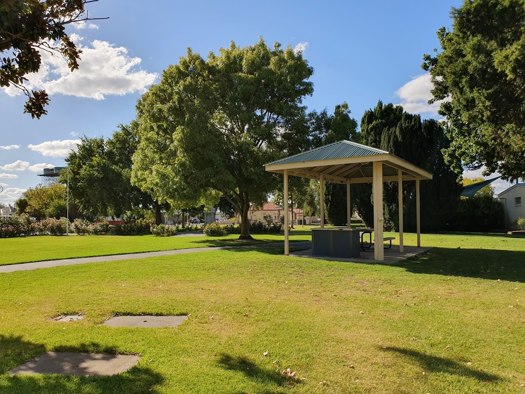 War Memorial Park | park | Church St, Penola SA 5277, Australia | 0887372855 OR +61 8 8737 2855