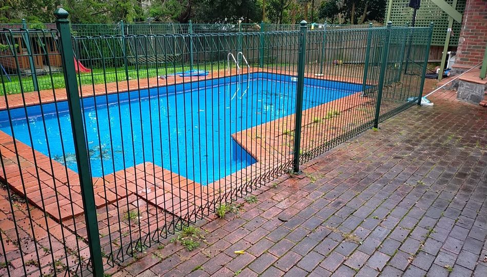 Devlin Pool and Spa Barrier Inspections | general contractor | 1/60 Beard St, Eltham VIC 3095, Australia | 0451717701 OR +61 451 717 701