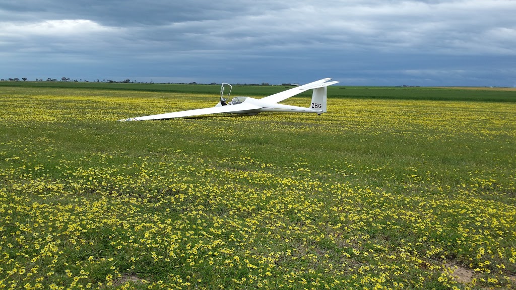 Balaklava Gliding Club | Whitwarta SA 5461, Australia | Phone: (08) 8864 5062