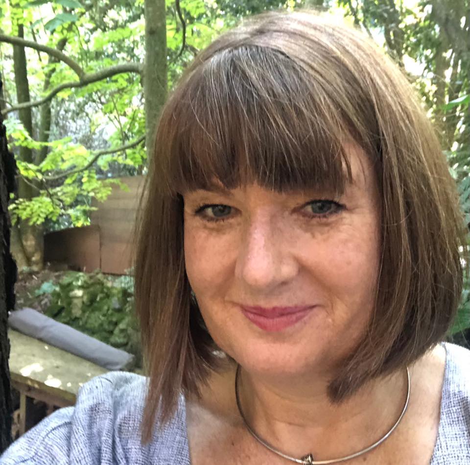 Genevieve Messenger Civil Marriage Celebrant | 32 Whalebone Rd, Blackwood VIC 3458, Australia | Phone: 0407 013 014
