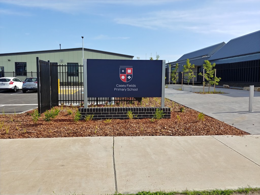 Casey Fields Primary School | 50 Eliburn Dr, Cranbourne East VIC 3977, Australia | Phone: 0436 923 978