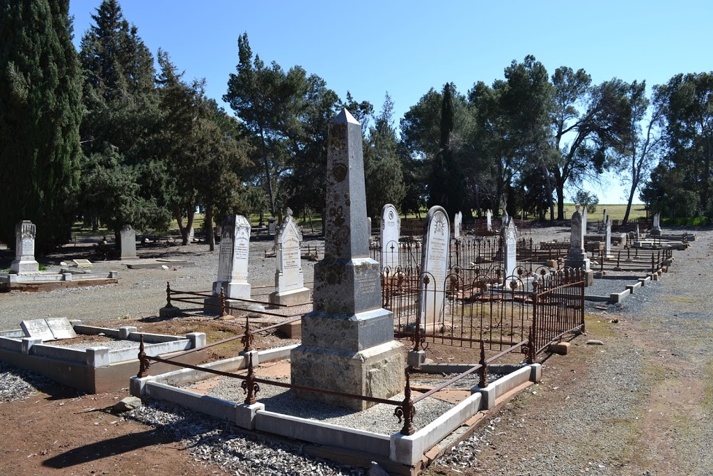 Riverton Cemetery, South Australia | 86 Lookout Rd, Riverton SA 5412, Australia