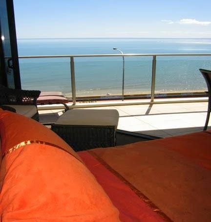 Pier One Resort | lodging | 558-559 Charlton Esplanade, Urangan QLD 4655, Australia | 0741945371 OR +61 7 4194 5371