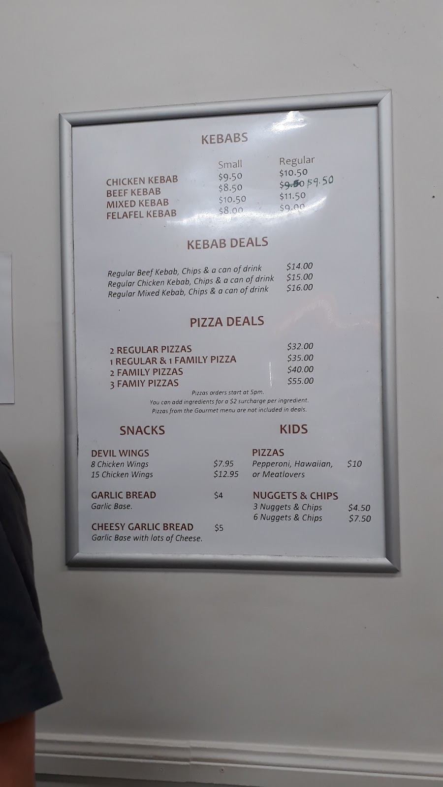 JJs Kebabs and Pizza | meal takeaway | 308 Goonoo Goonoo Rd, South Tamworth NSW 2340, Australia | 0267656953 OR +61 2 6765 6953