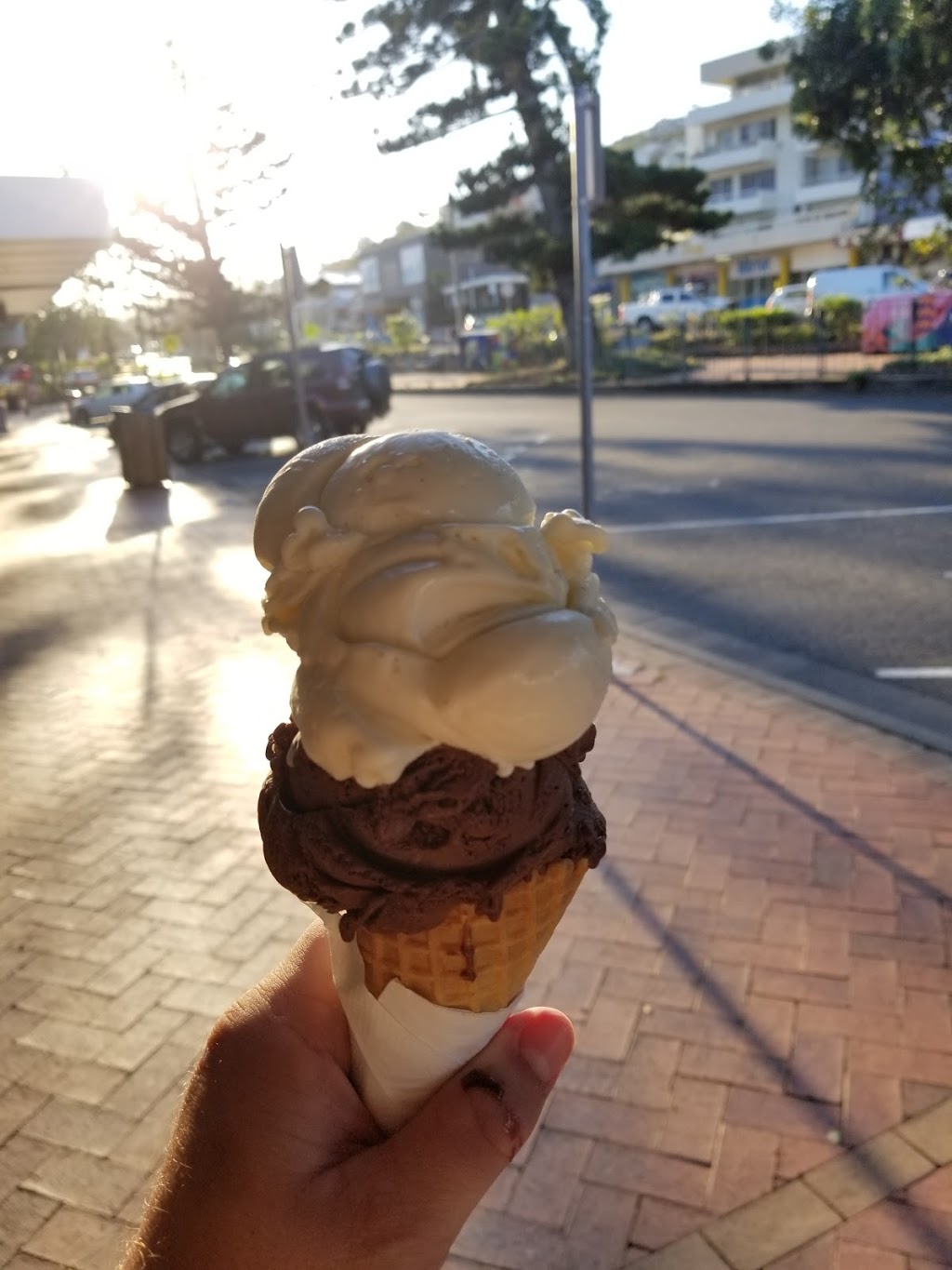 Keppel Bay Ice Cream Cafe | 6 Normanby St, Yeppoon QLD 4703, Australia | Phone: (07) 4939 2600