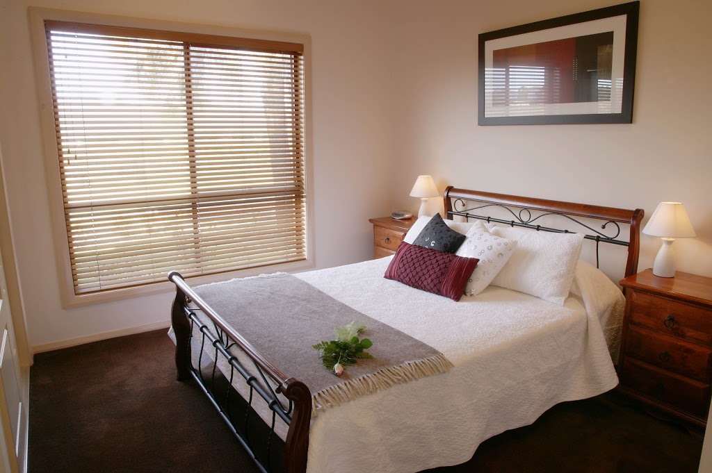 Hunter Valley Luxury Accommodation at Nightingale Wines | 1239 Milbrodale Rd, Broke NSW 2330, Australia | Phone: (02) 6579 1499