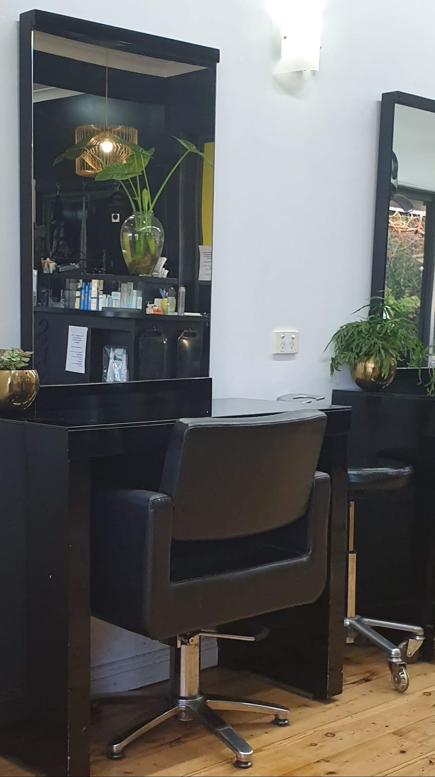 Shabu Hair On Byron | 232 Byron St, Inverell NSW 2360, Australia | Phone: (02) 6722 3859